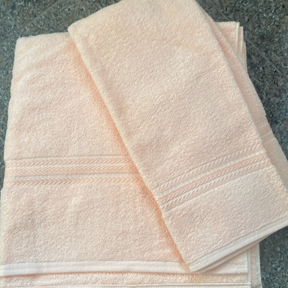 Westport Steven’s cotton bath towel & hand towel peach